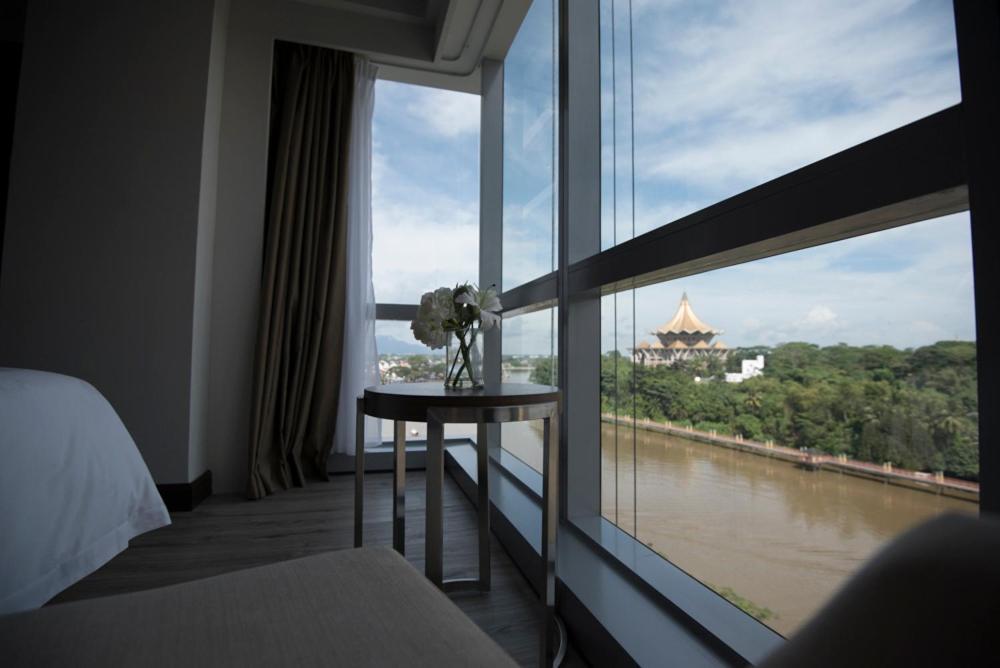 Astana Wing - Riverside Majestic Hotel Kuching Eksteriør bilde
